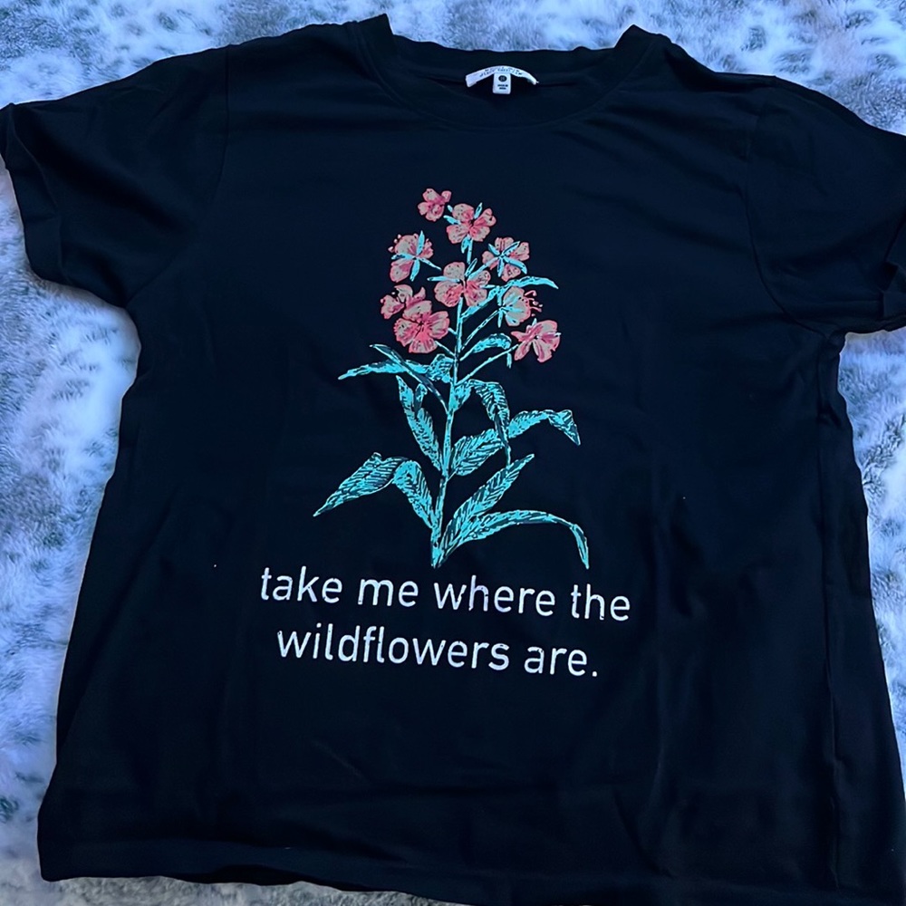 This shirt was super cute when I got it but sadly it doesn’t fit anymore.